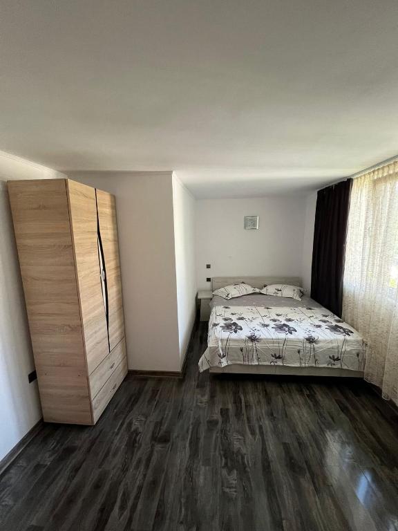 Casa Best - Double Room With Private Bathroom