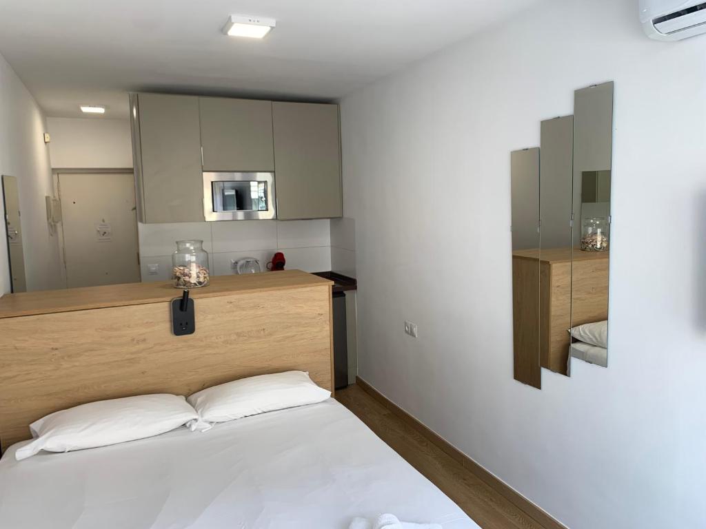 Livemálaga Malagueta - 带有海景的工作室公寓