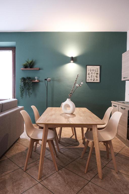 Winter Sports Events 2026 - CharmEscape OldTown - 6 min walk to BerninaExpress - 19