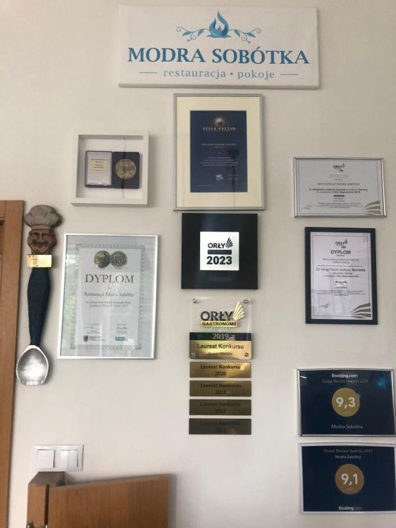 Certifikát, hodnocení, plakát nebo jiný dokument vystavený v ubytování Modra Sobótka