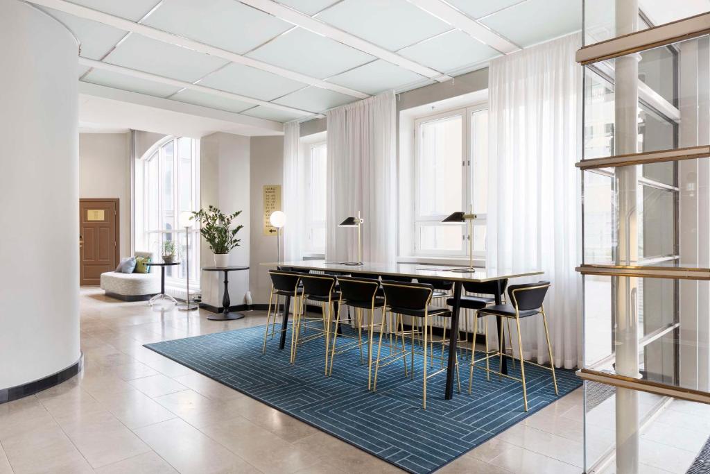 Posezení v ubytování Radisson Blu Aleksanteri Hotel, Helsinki