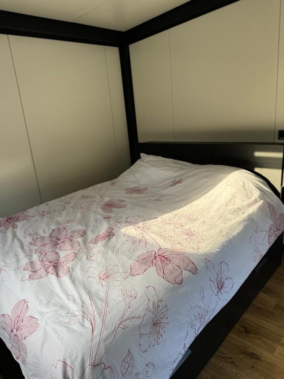 Postel nebo postele na pokoji v ubytování Maya tempel - De IJsvogel
