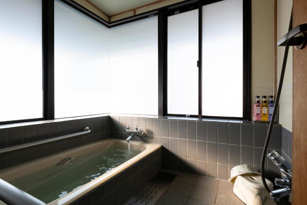 Tokiwa Hotel - Kamer In Japanse Stijl