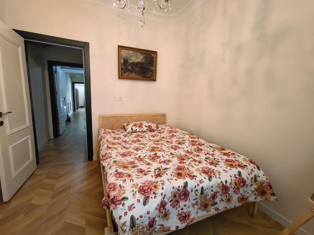 Postel nebo postele na pokoji v ubytování 2BR house near Hilton bosphorus otel #2