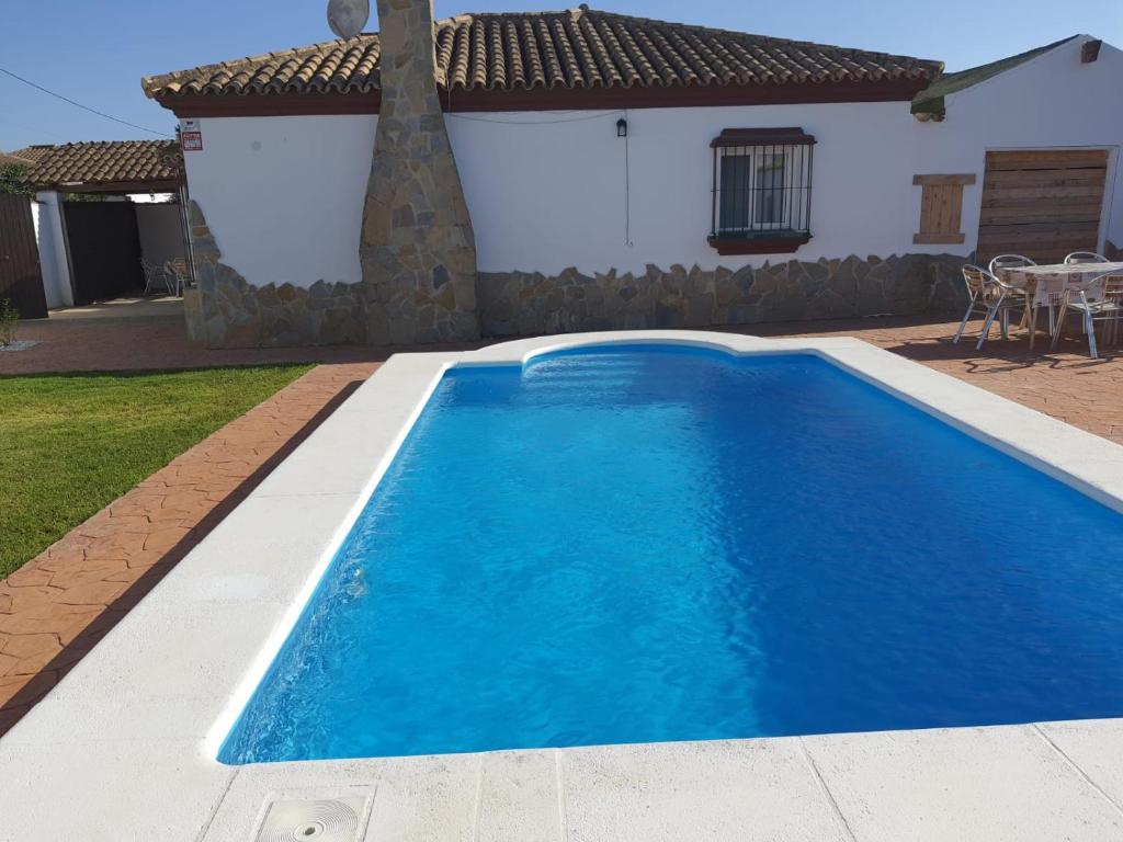 Fotografia z galérie ubytovania 2km de la Playa, piscina privada, se admiten mascotas v destinácii Chiclana de la Frontera
