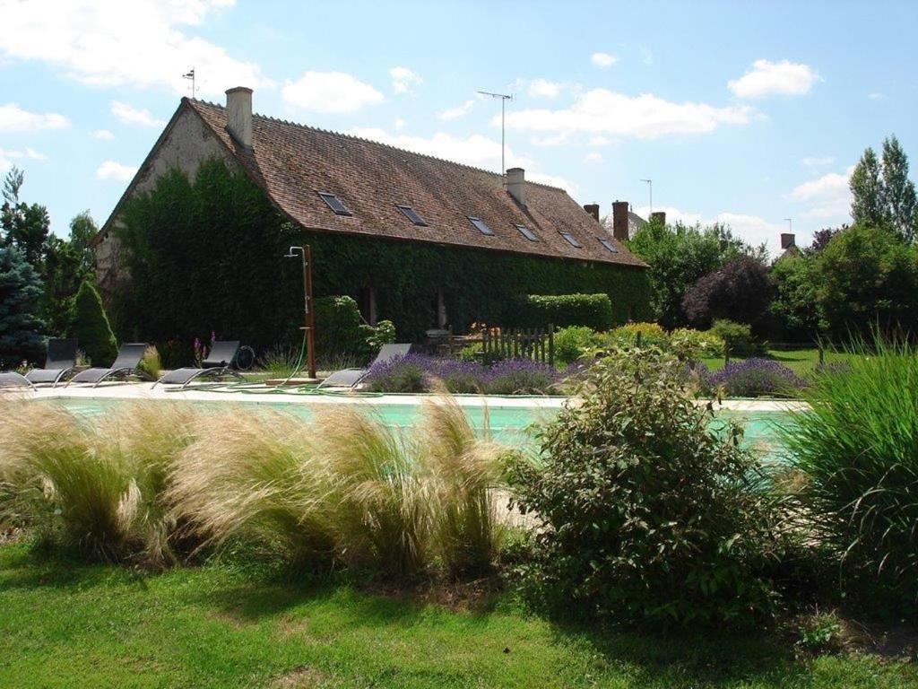 Gîtes Rénovés avec Piscine au Cœur de la Brenne – Proche Sites Naturels et Historiques - FR-1-591-327 - Maison De Vacances