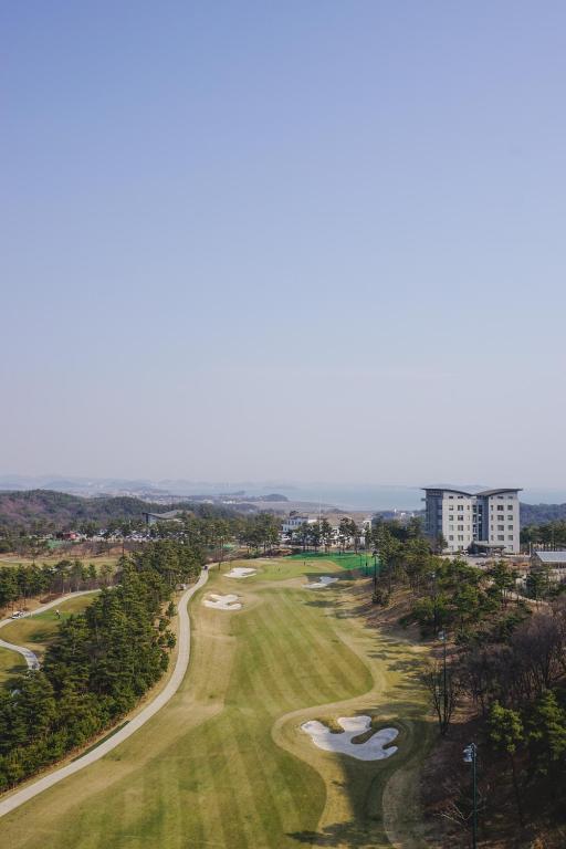 Golf v rezortu nebo okolí