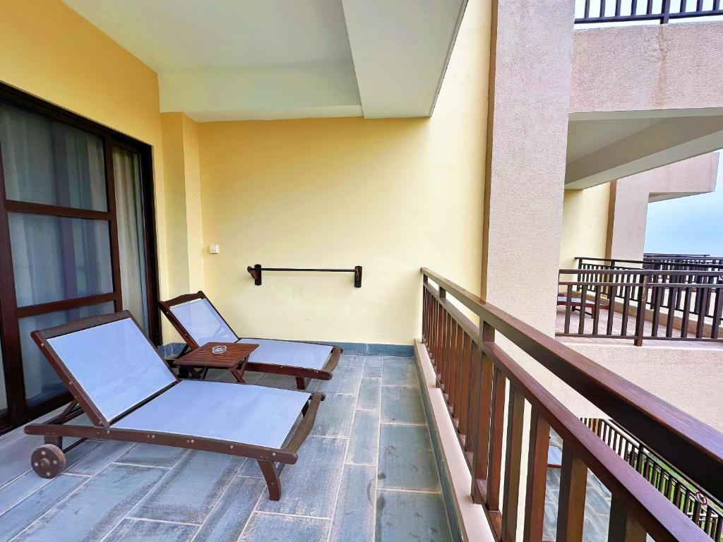 Premier City View Double Room with Balcony and Bathtub