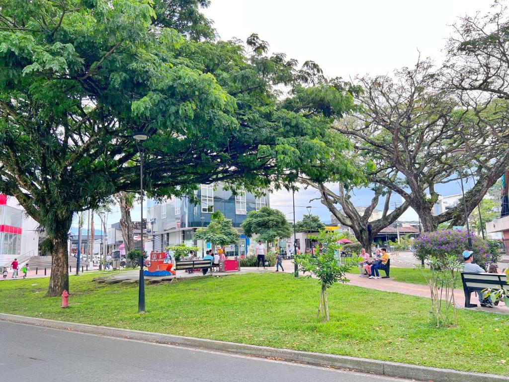 Zahrada ubytování Apartamentos Amoblados En La Circunvalar Cerca a Parque Arboleda y Parque La Rebeca, Por Parceros Group