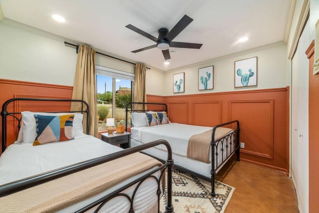 Tucasa - Private Backyard Resort - Theater, Tucson (updated prices 2025) - Lodge Theater And Comfort Norwegian Private Resorts