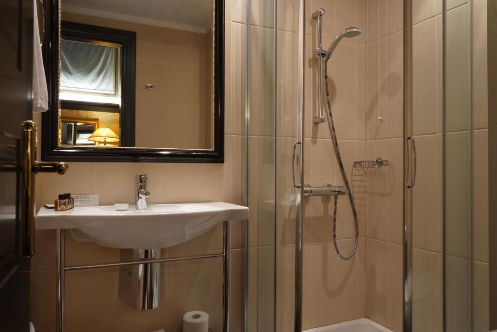 Kúpeľňa v ubytovaní Maison Grecque Hotel Extraordinaire