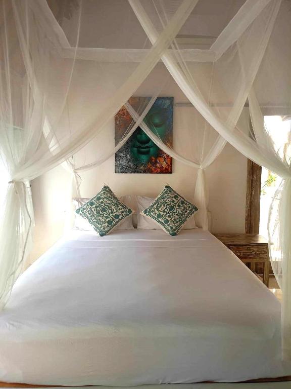 Bintang Tiga Bungalows Gili Air - 7