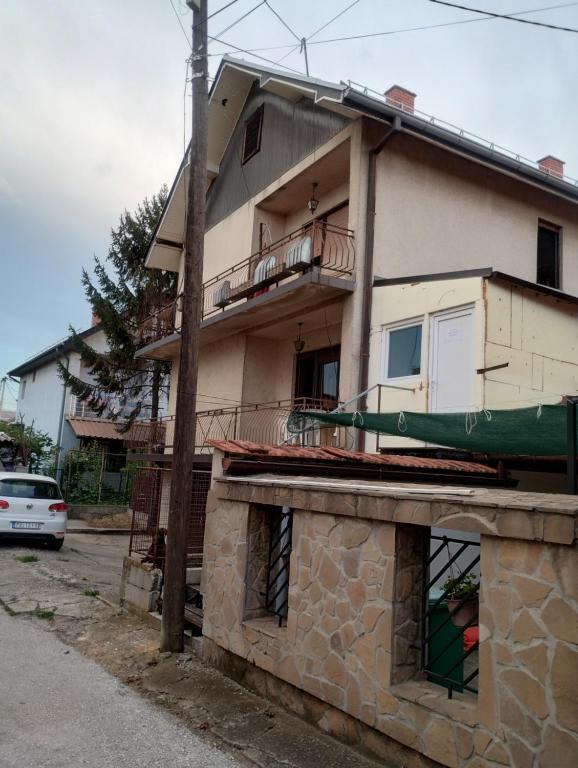 Budova, kde se hostel nachází
