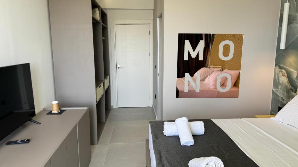 MONO ALEX Kallithea - 13