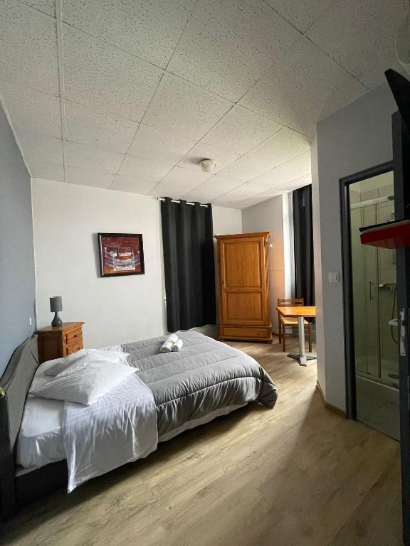 Postel nebo postele na pokoji v ubytování bdm