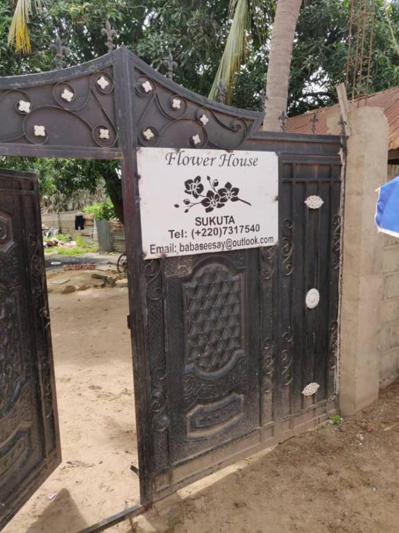 flowerhouse Sukuta Gambia - Maison D'une Chambre