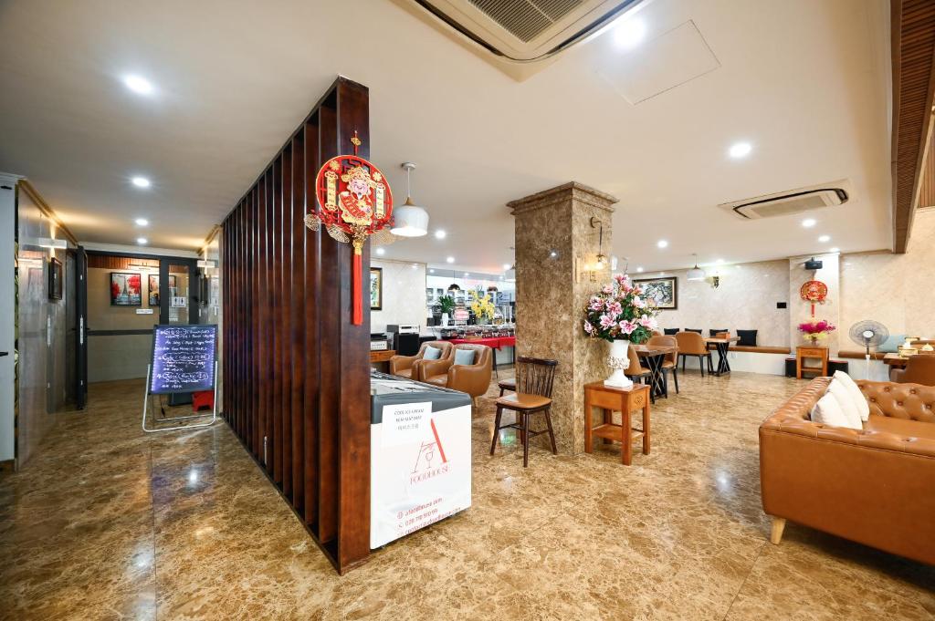 The River Park Hotel 7