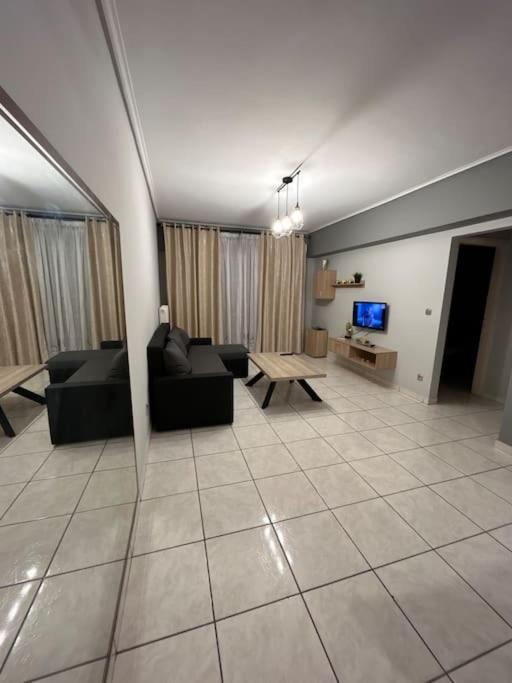 D2 Apartment - Athens Oasis