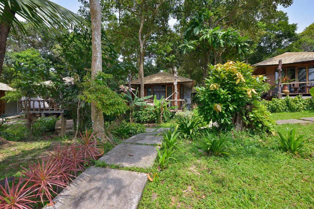 Zahrada ubytování Koh Kood Resort