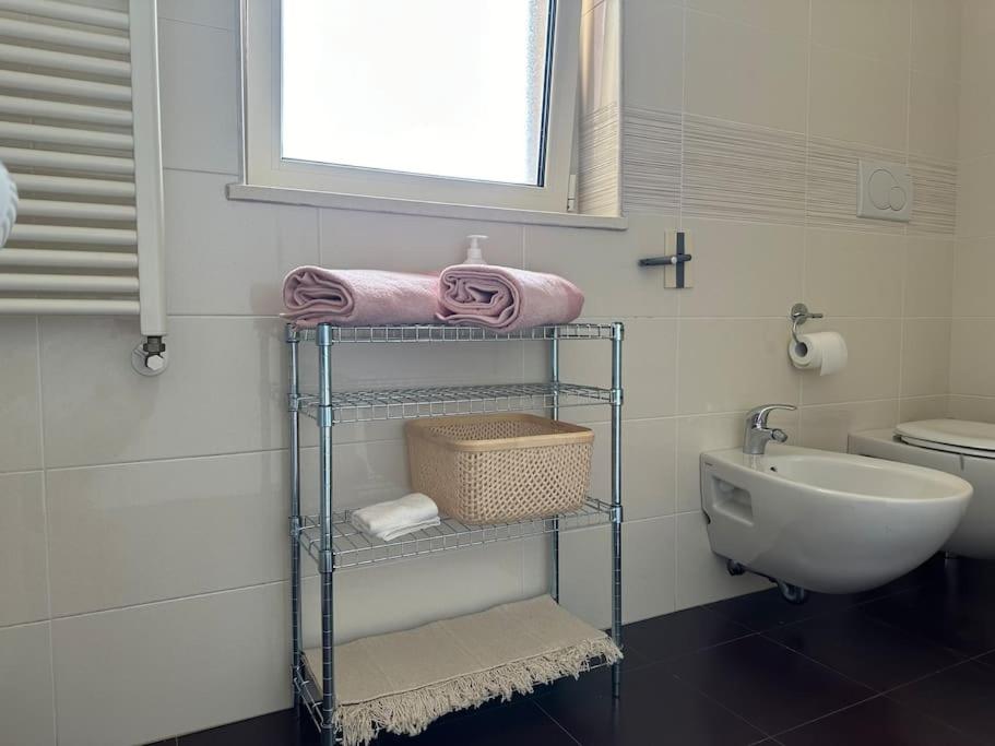 Uma casa de banho em Attico al Sovrano - Nel cuore della Puglia!