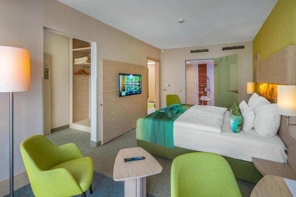 TV a/nebo společenská místnost v ubytování Lifestyle Hotel Mátra