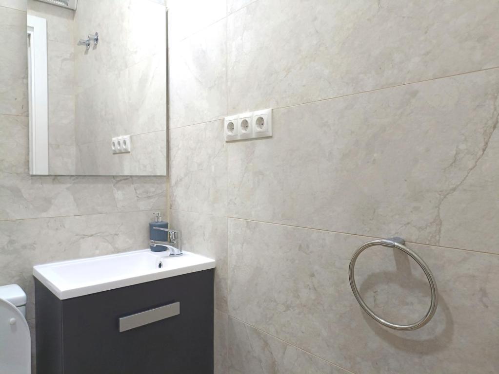 A bathroom at Casa de Huéspedes 12 Octubre Rooms