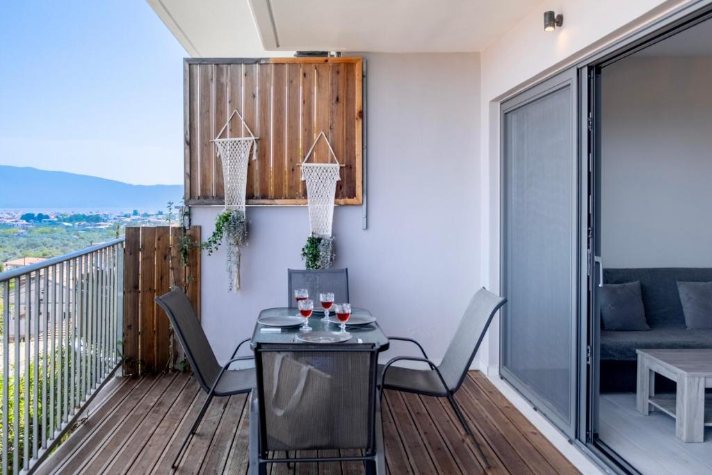 Balkón alebo terasa v ubytovaní Remvi House