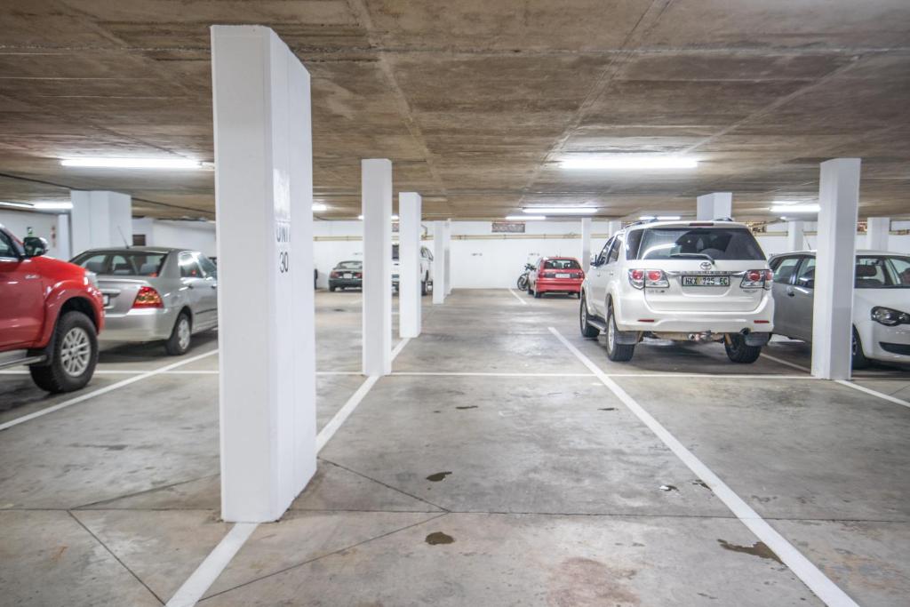 Two Greenpoint Mews with back up power for loadshedding - Image 31