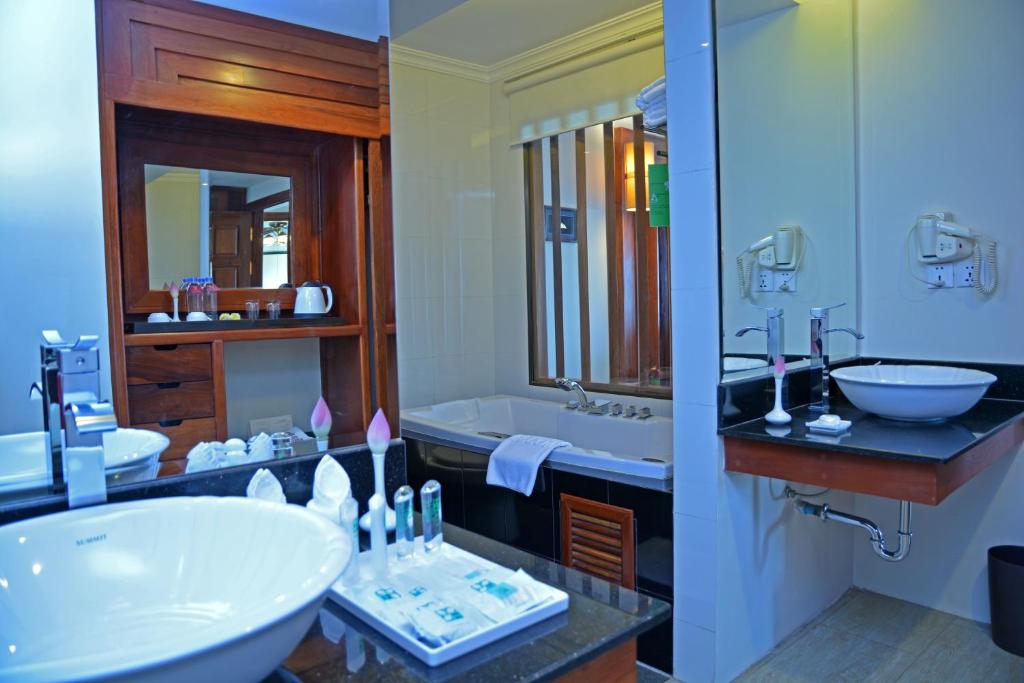 Koupelna v ubytování Angkor Miracle Resort & Spa