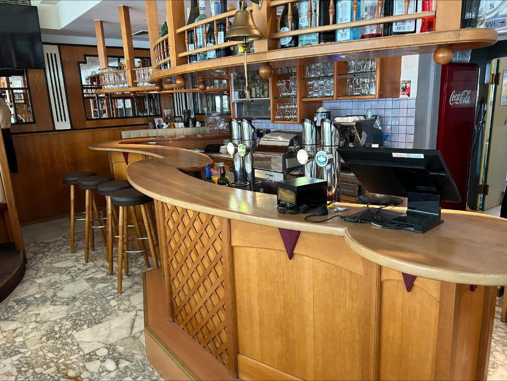 Lounge nebo bar v ubytování ''Am Limes'' Hotel