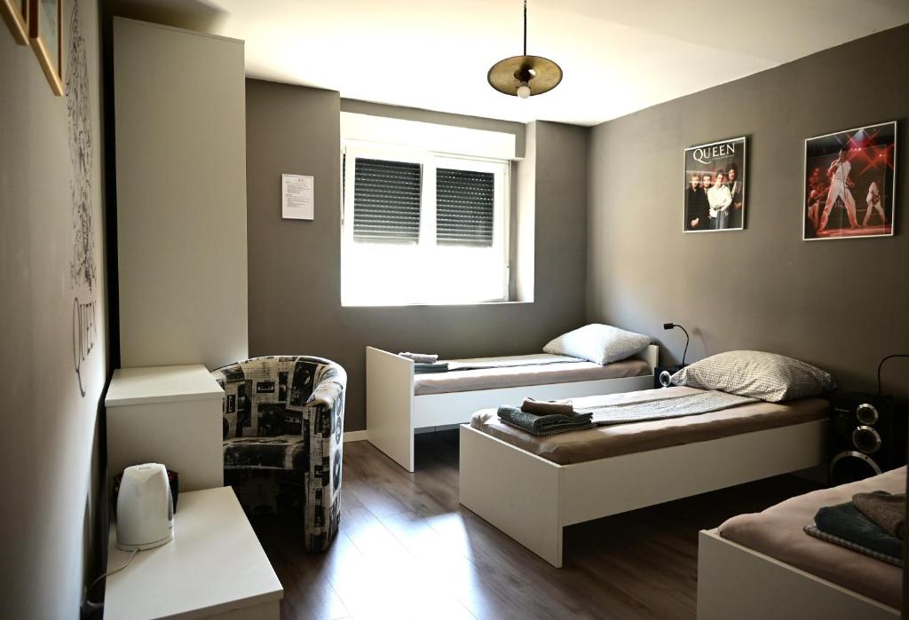 Rock Rooms Pula - Twin Room With Bathroom