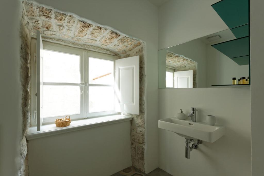 Apartments Eleganca - 12