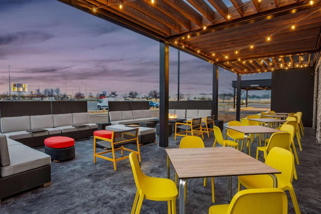 Home2 Suites By Hilton Indianapolis North At Intech Park photo