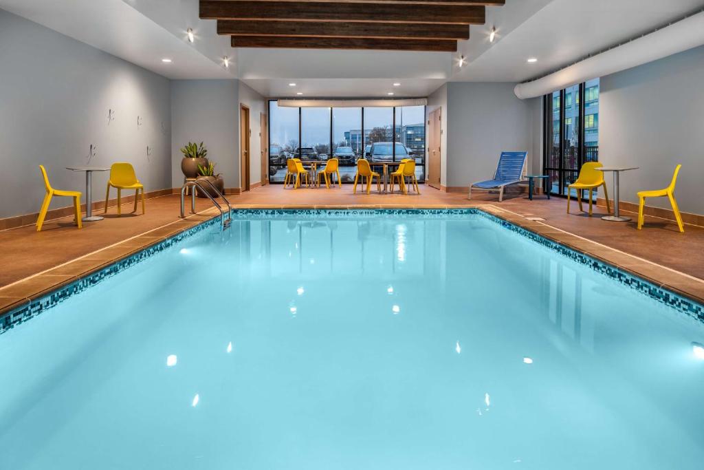 Home2 Suites By Hilton Indianapolis North At Intech Park photo