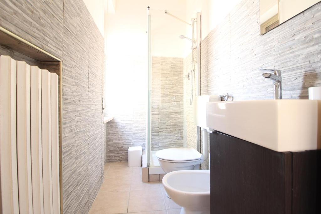 Koupelna v ubytování Acquacorrente Rooms - a due passi dal mare