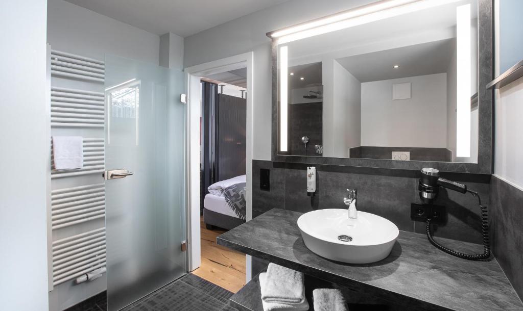 Black Forest Lodge - 13