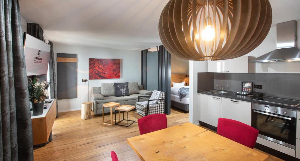 Black Forest Lodge - 10