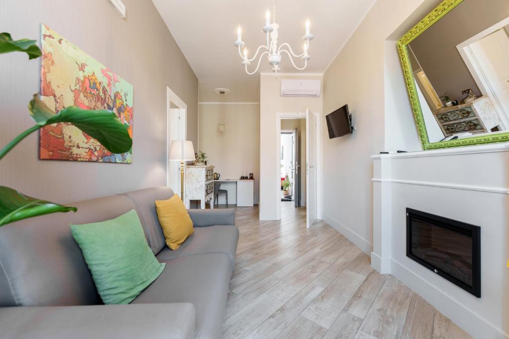 A television and/or entertainment centre at It's Room Naples