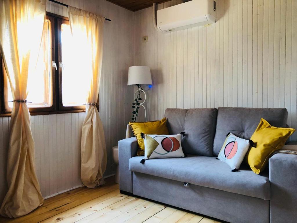 Hamlet's Friends - One-Bedroom House