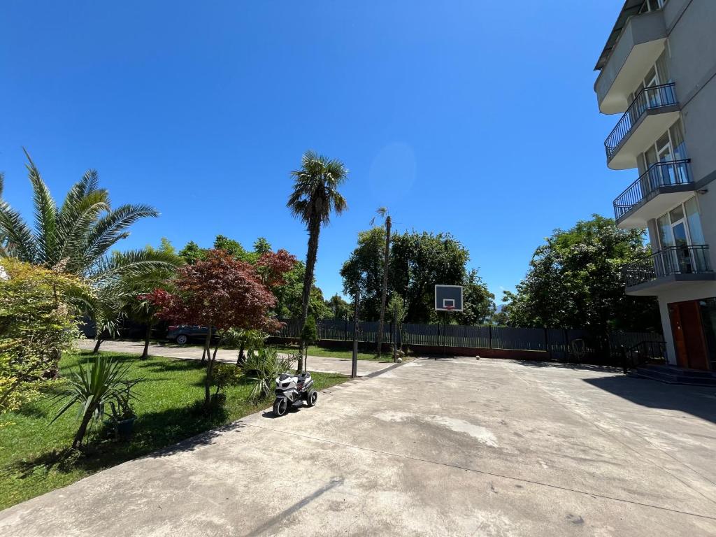 Jardí fora de HOTEL Dadu