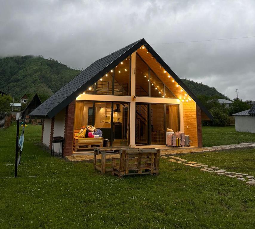 Fotografie z fotogalerie ubytování Borjomi inn Cottages v destinaci Bordžomi