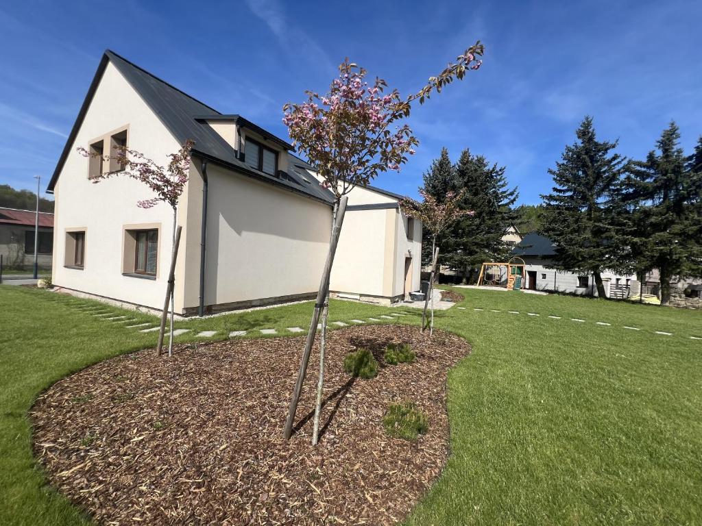 Zahrada ubytování Apartmány Crystalindo