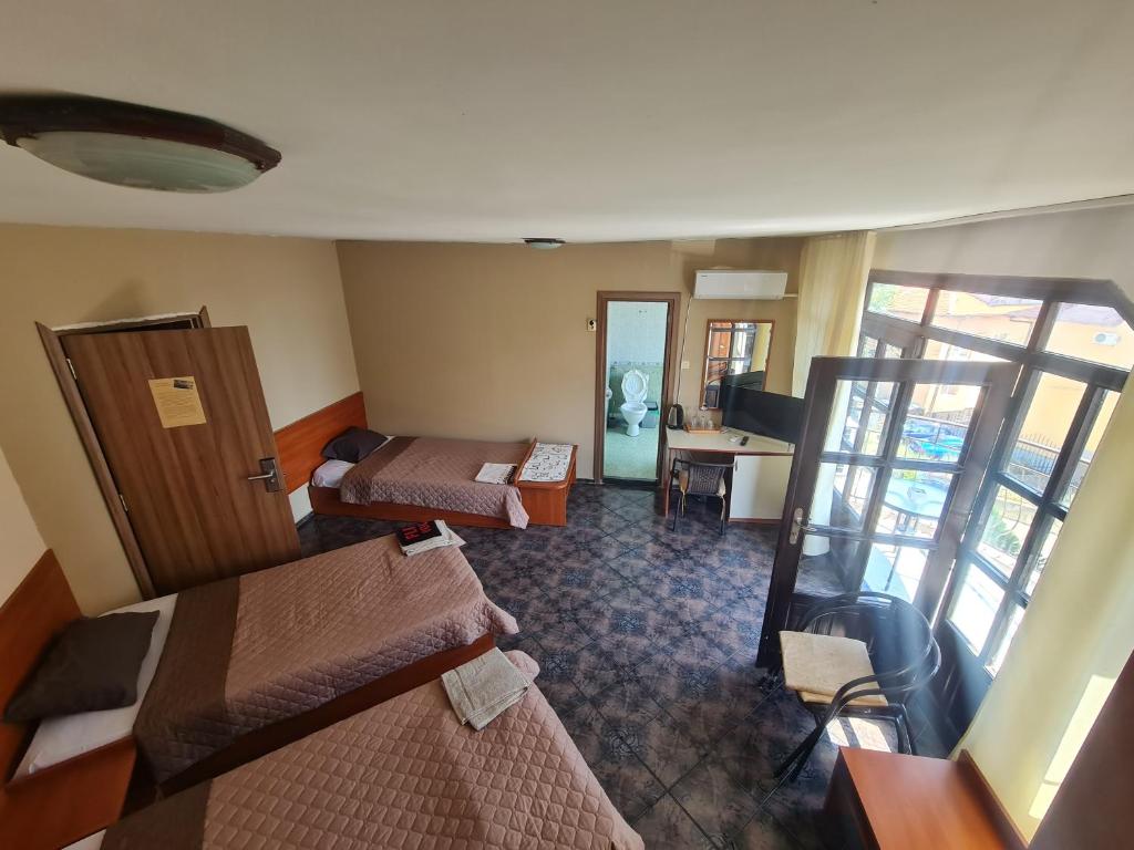 Triple Room with Sea View