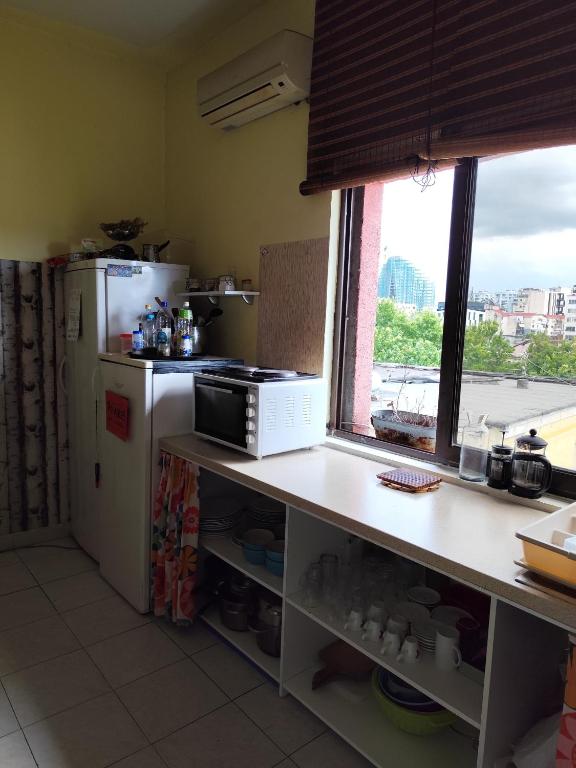 Köök või kööginurk majutusasutuses Hostel Albania LoFT