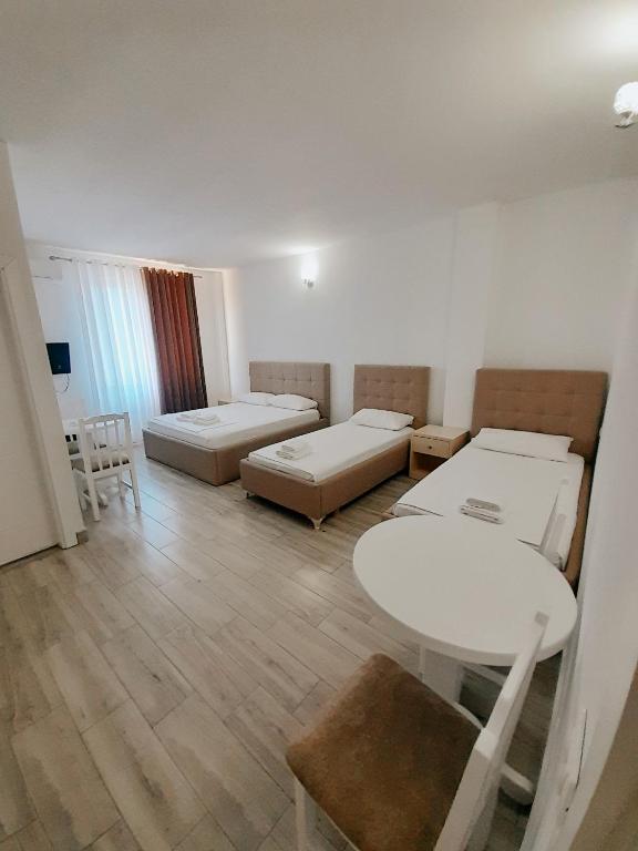 Hotel Restaurant Univers - 