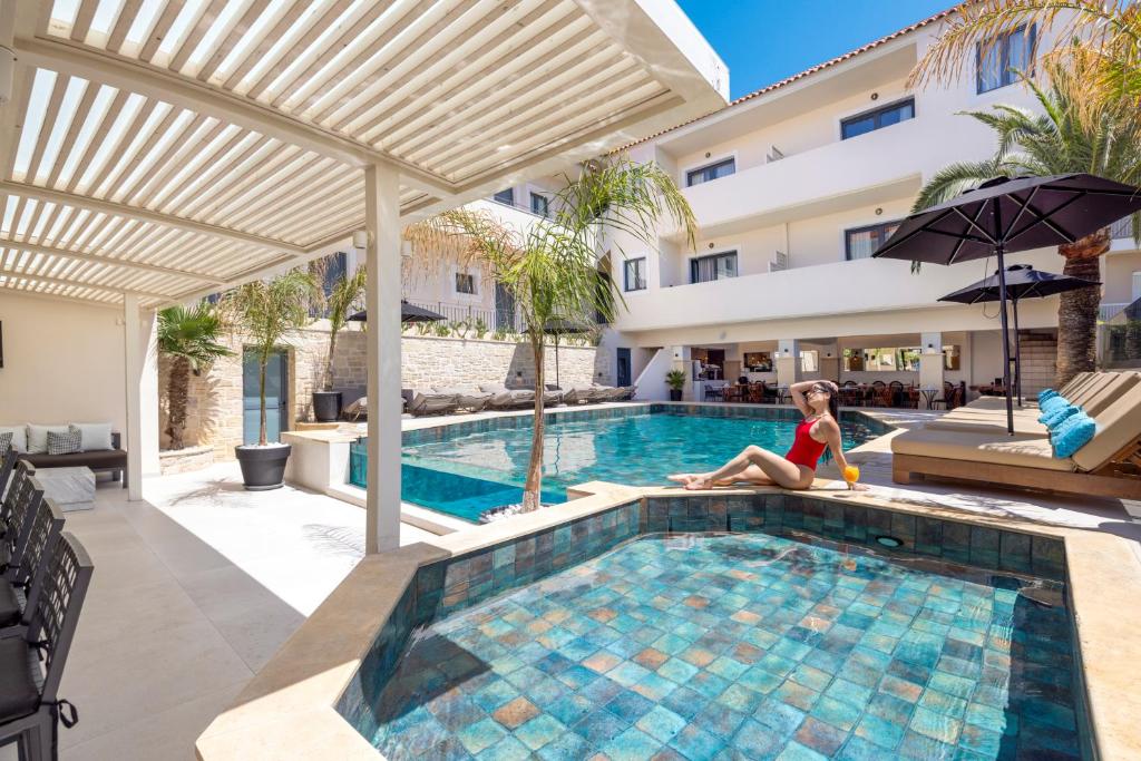 Bazén v ubytování La Stella Suites nebo v jeho okolí