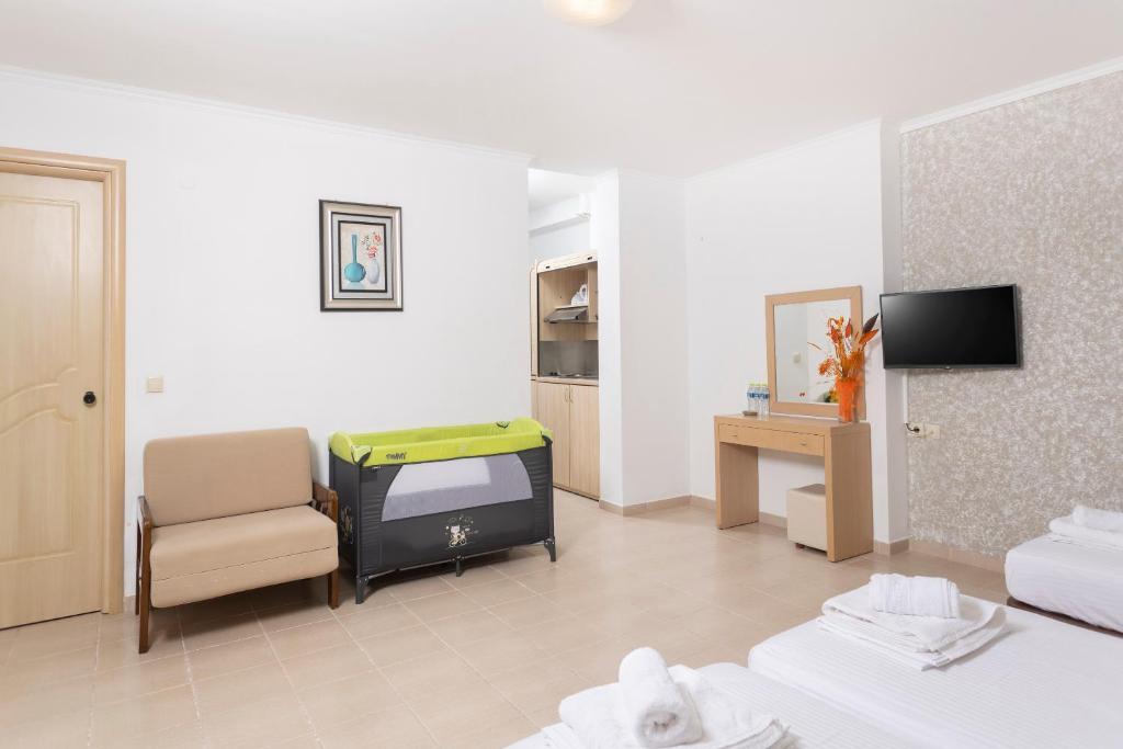 Villa Helga Exotic - Triple Room With Garden View