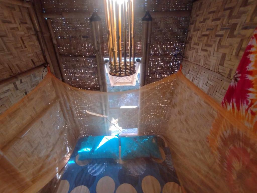 Uncle Hippie's Dream - 13