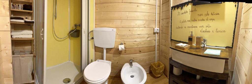 A bathroom at Choco B&B
