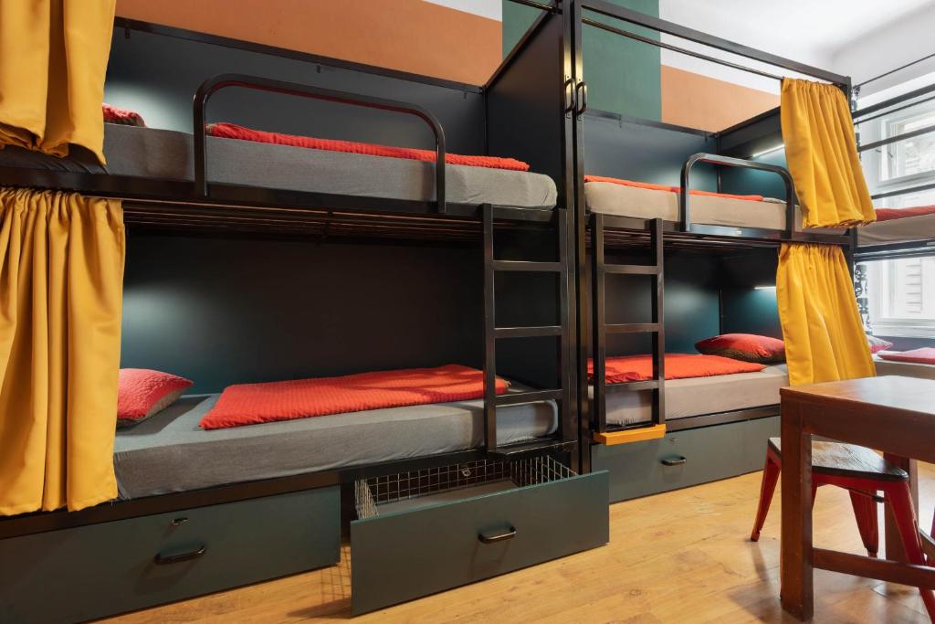Postel nebo postele na pokoji v ubytování Hostel Elf